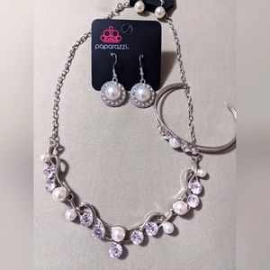 NEW Paparazzi jewelry set